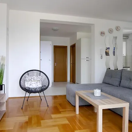 Apartment Ivesic Apartment