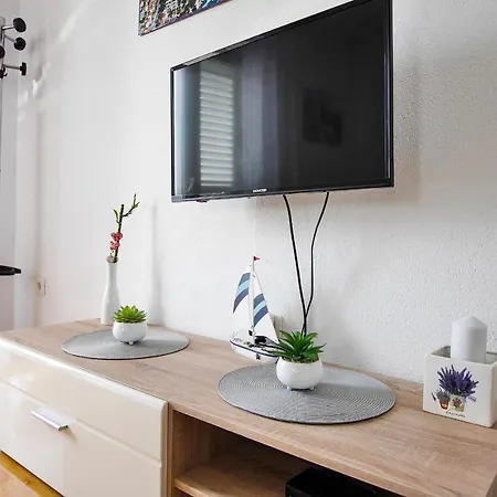 Apartment Apartment Ivesic Makarska