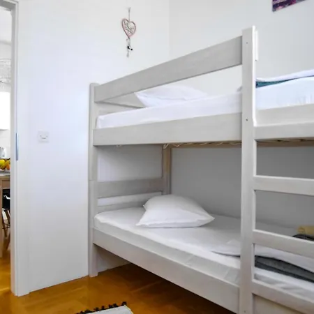 Apartment Apartment Ivesic Makarska
