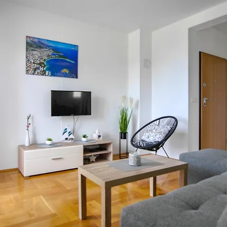 Apartment Apartment Ivesic Makarska